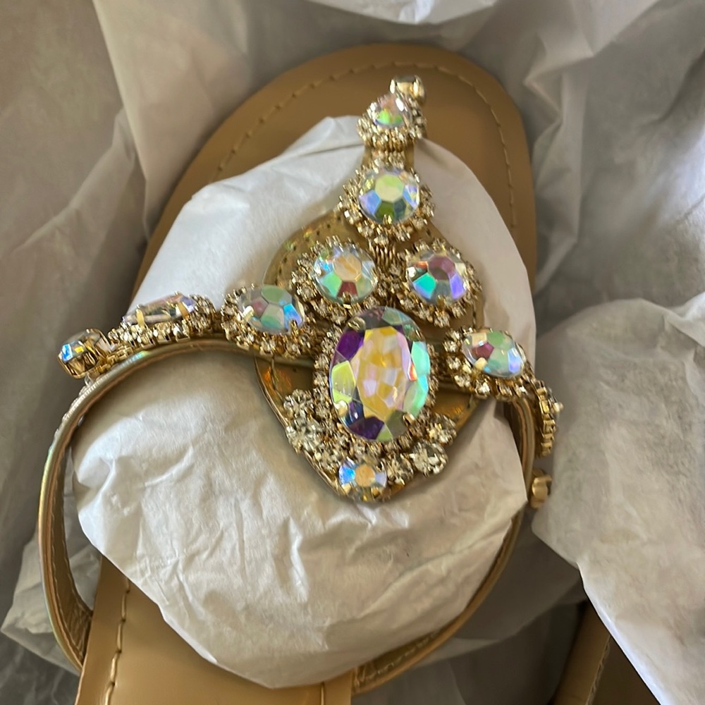 Brand new beautifully designed gemstone 💎 sandals flats 8.5